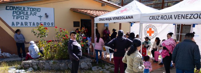 Más de 1.500 habitantes de Apartaderos se recuperan con ayuda de La Cruz Roja Venezolana y Banesco