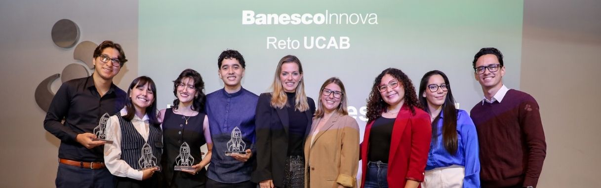 Banesco premió a los estudiantes del cuarto Reto Digital UCAB